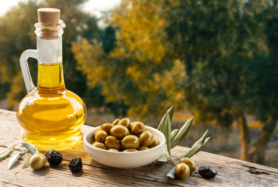 Olis, Olives i derivats